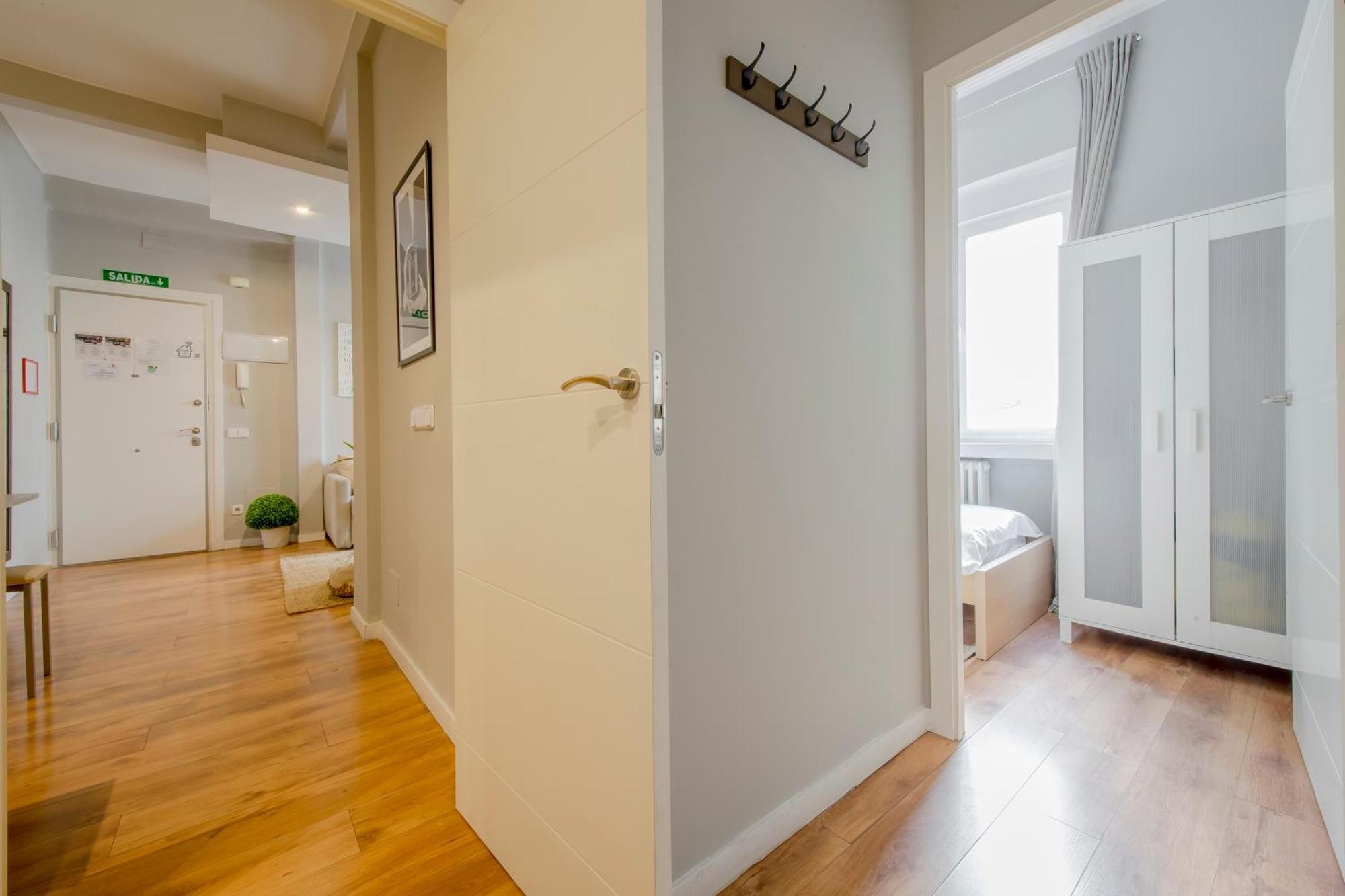 Excelente Piso De 3 Habitaciones En La Latina-Centro 马德里 外观 照片