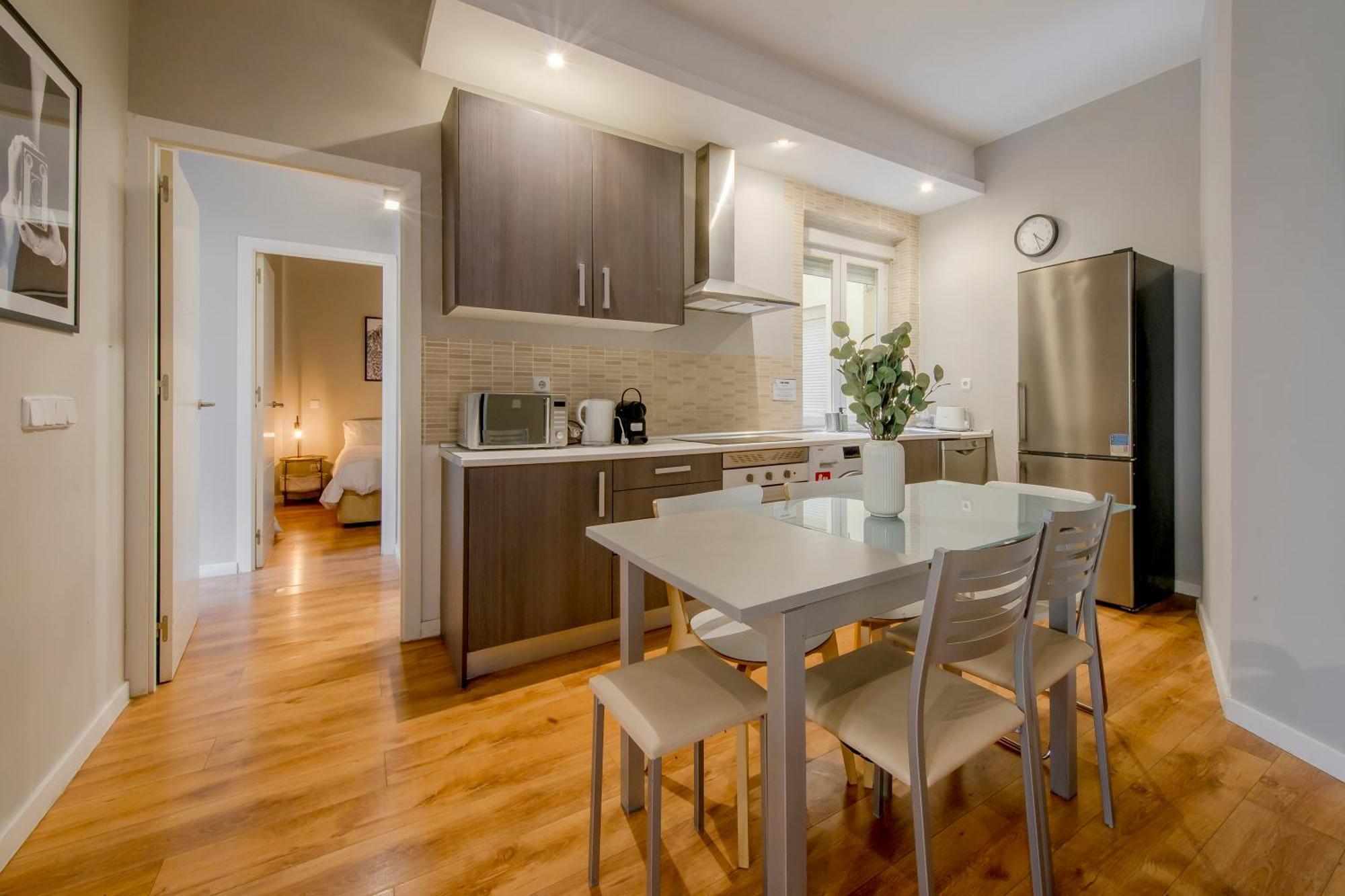Excelente Piso De 3 Habitaciones En La Latina-Centro 马德里 外观 照片
