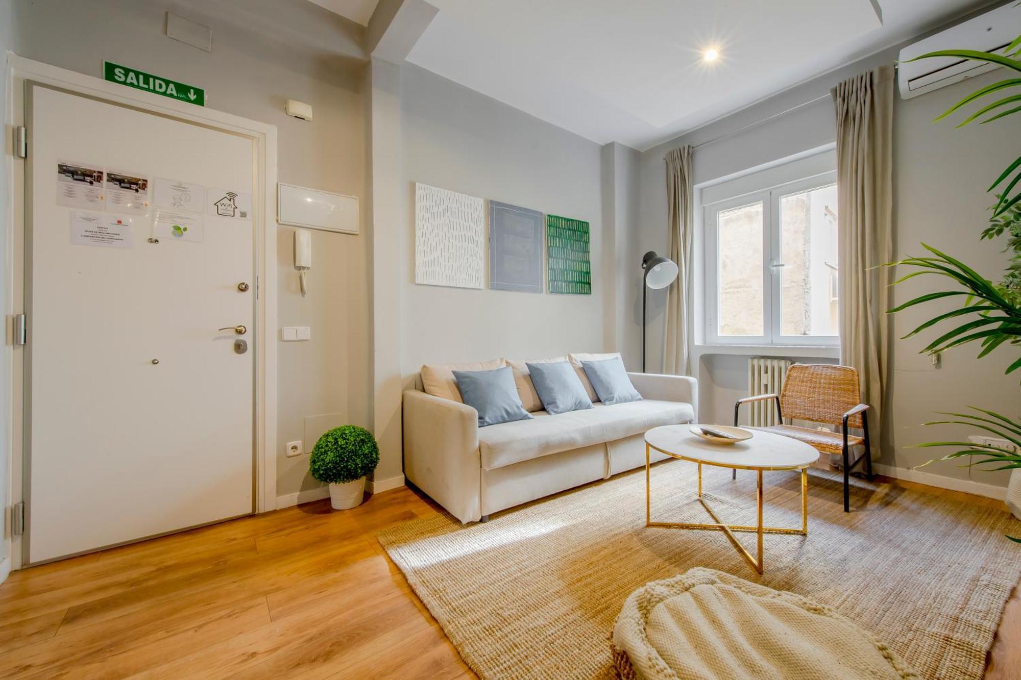 Excelente Piso De 3 Habitaciones En La Latina-Centro 马德里 外观 照片